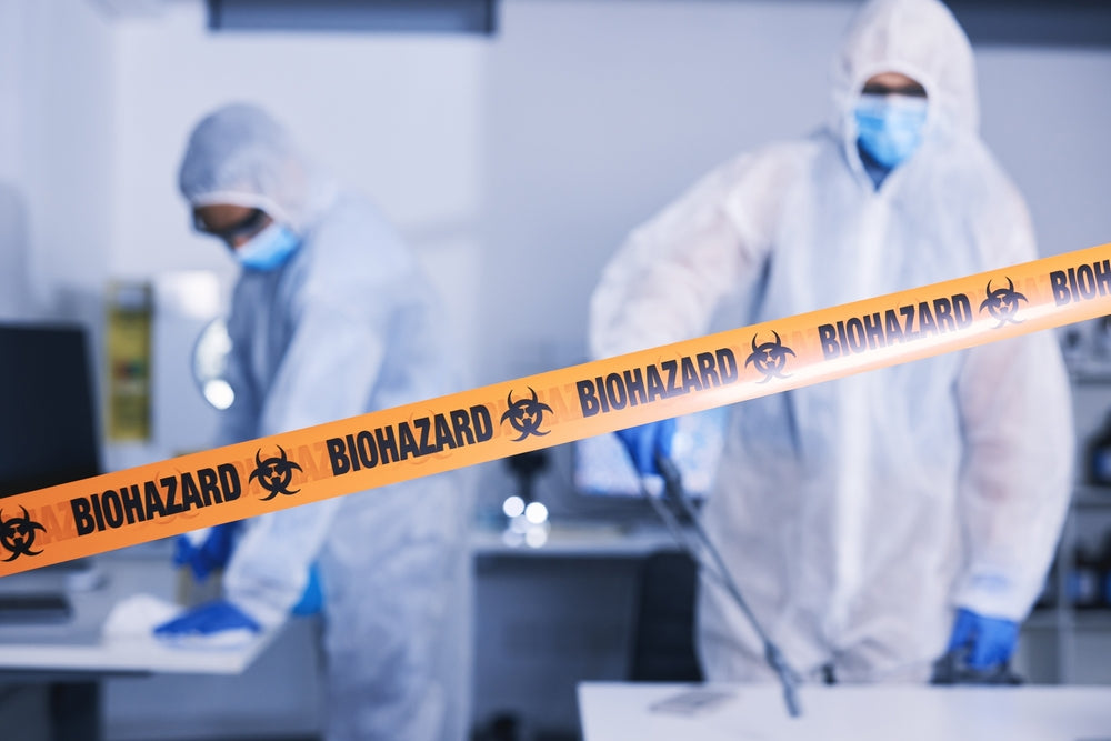 Toxic Disinfectants: What to Use and What Not to Use Around Your Pets – Vet Guide 2025 by Dr Duncan Houston 🐾🧴